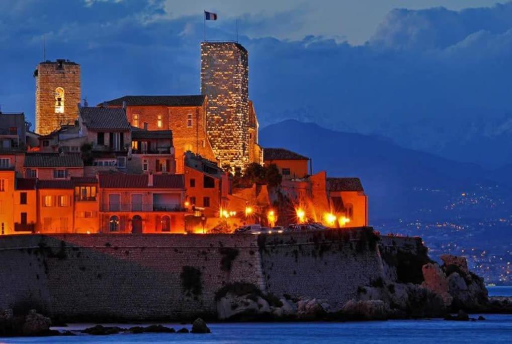 Ravissant Studio Au Coeur Du Vieil Antibes Exterior photo